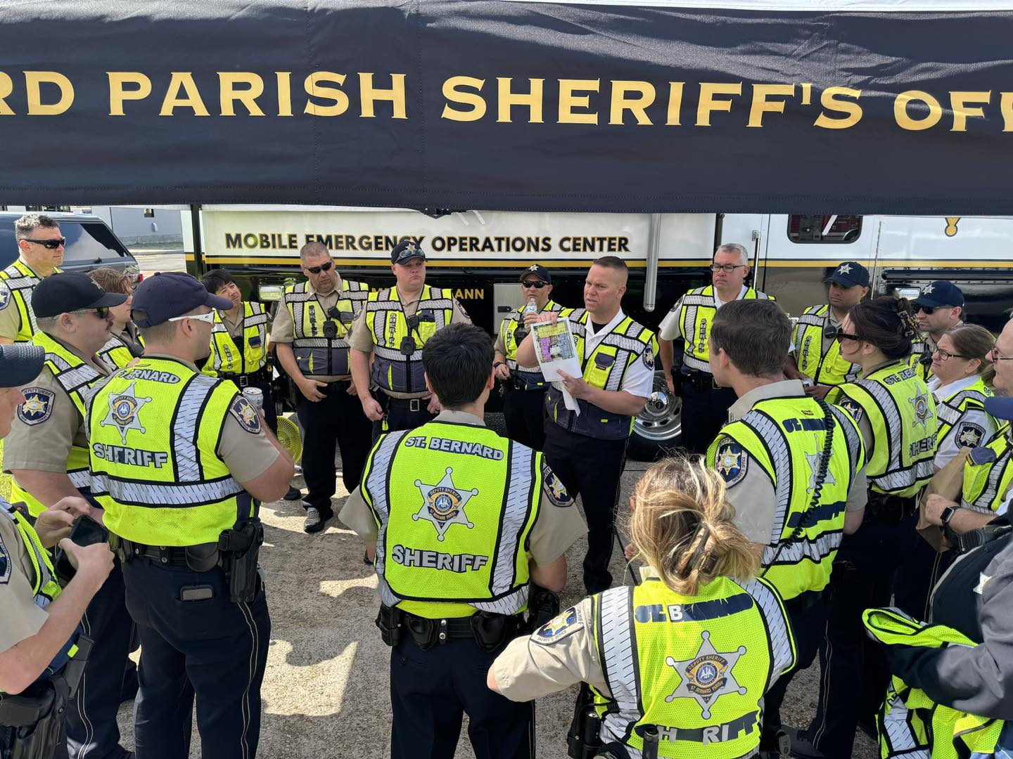 SBSO AT THE FEST

Two days down, two to go at the    Louisiana Crawfish Festival! 

Sheriff James P