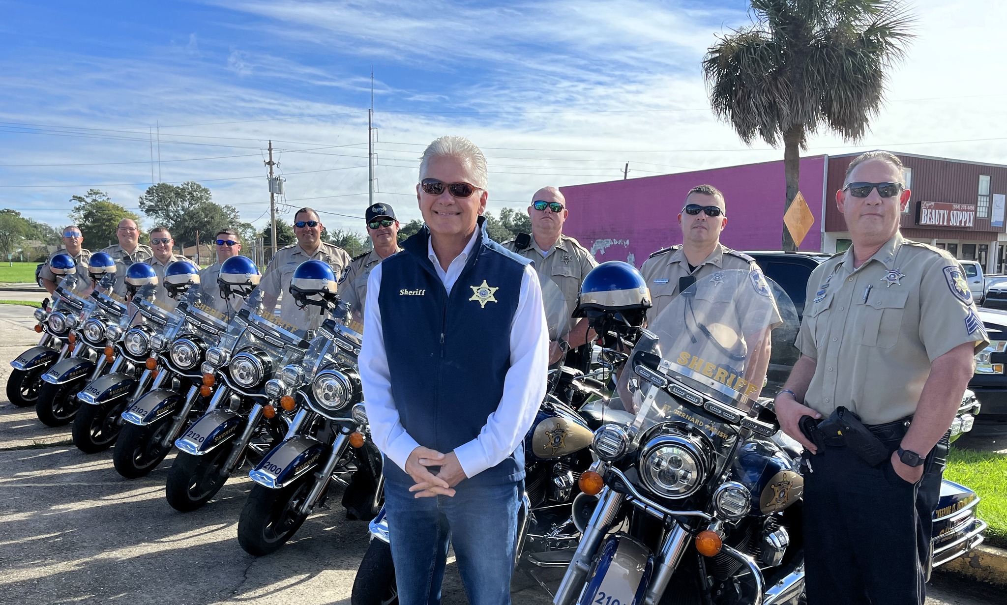 SBSO @ VETERANS DAY PARADE 
 
Sheriff James Pohlmann and the St. Bernard Sheriff’s Office participa