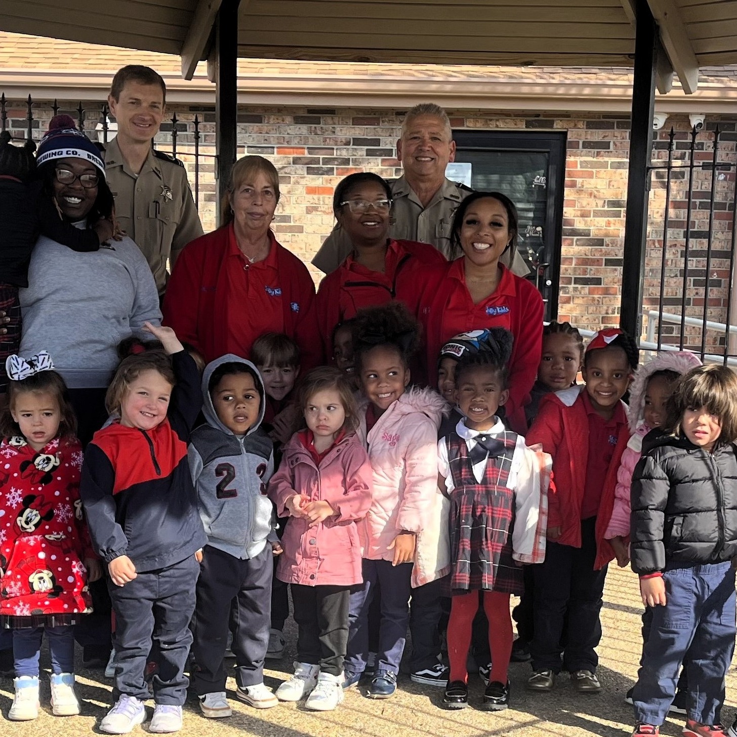 SBSO VISITS WITH EARLY LEARNING CENTER   

St. Bernard Sheriff’s Office Lt. Eric Eilers, supervisor