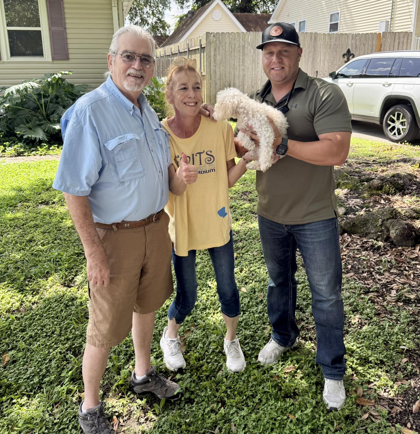 FANNIE MAE IS HOME!! 

After five long days missing, Fannie Mae — the 17-year-old Toy Poodle who is
