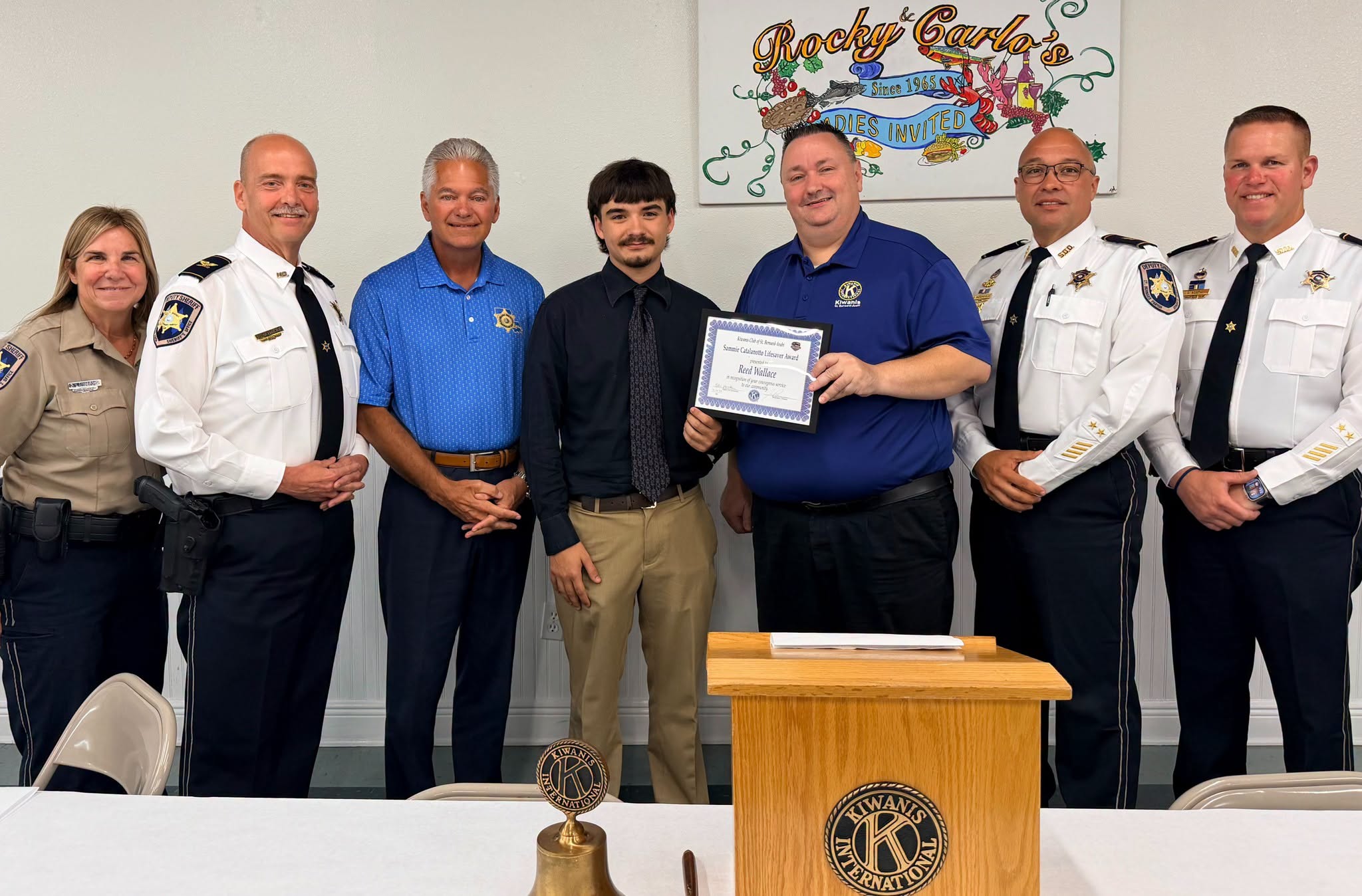 SBSO SUMMER EMPLOYEE REED WALLACE RECEIVES KIWANIS LIFESAVER AWARD

St. Bernard Parish Sheriff’s Of